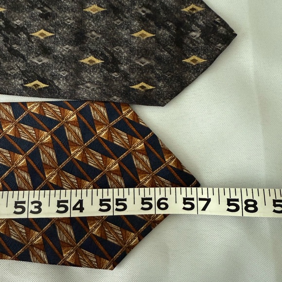 2 Men’s Silk Ties - Picture 4 of 5